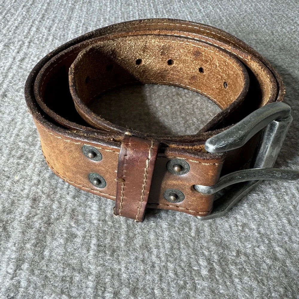 Levi’s Brown‎ Genuine Leather Belt Size 38-40 Sturdy Buckle